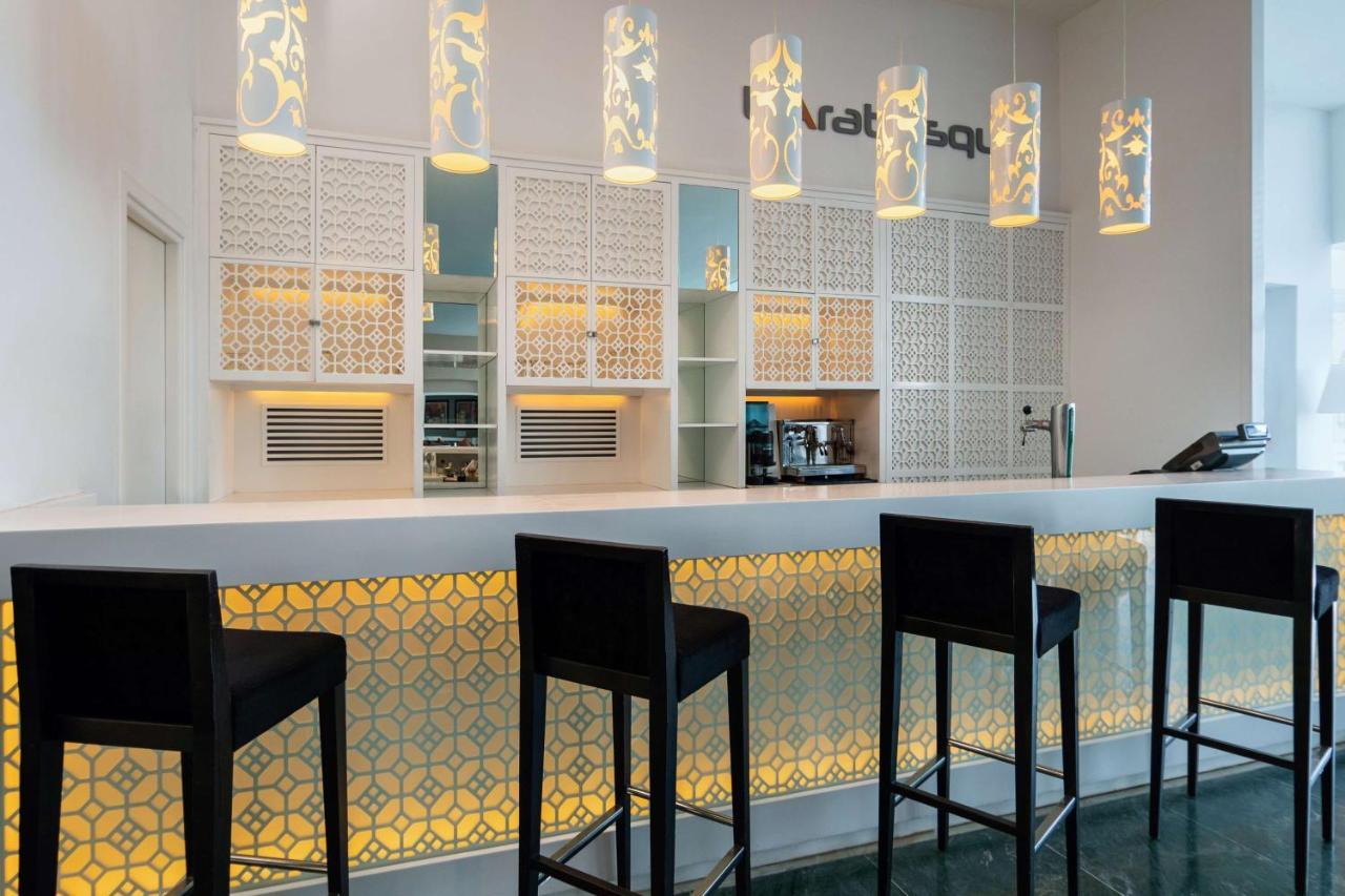 Radisson Blu Resort&Thalasso Hammamet Esterno foto The bar at the lounge