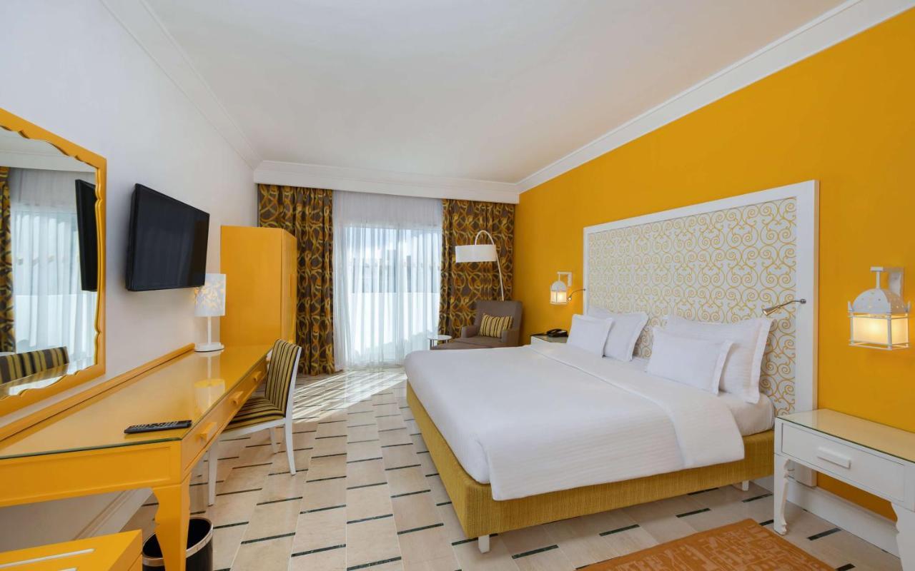 Radisson Blu Resort&Thalasso Hammamet Esterno foto A room at the hotel