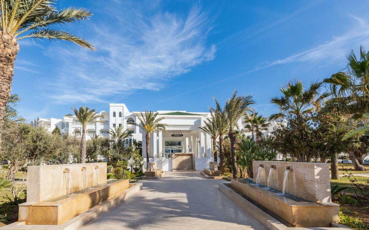 Radisson Blu Resort&Thalasso Hammamet Esterno foto The entrance of the hotel