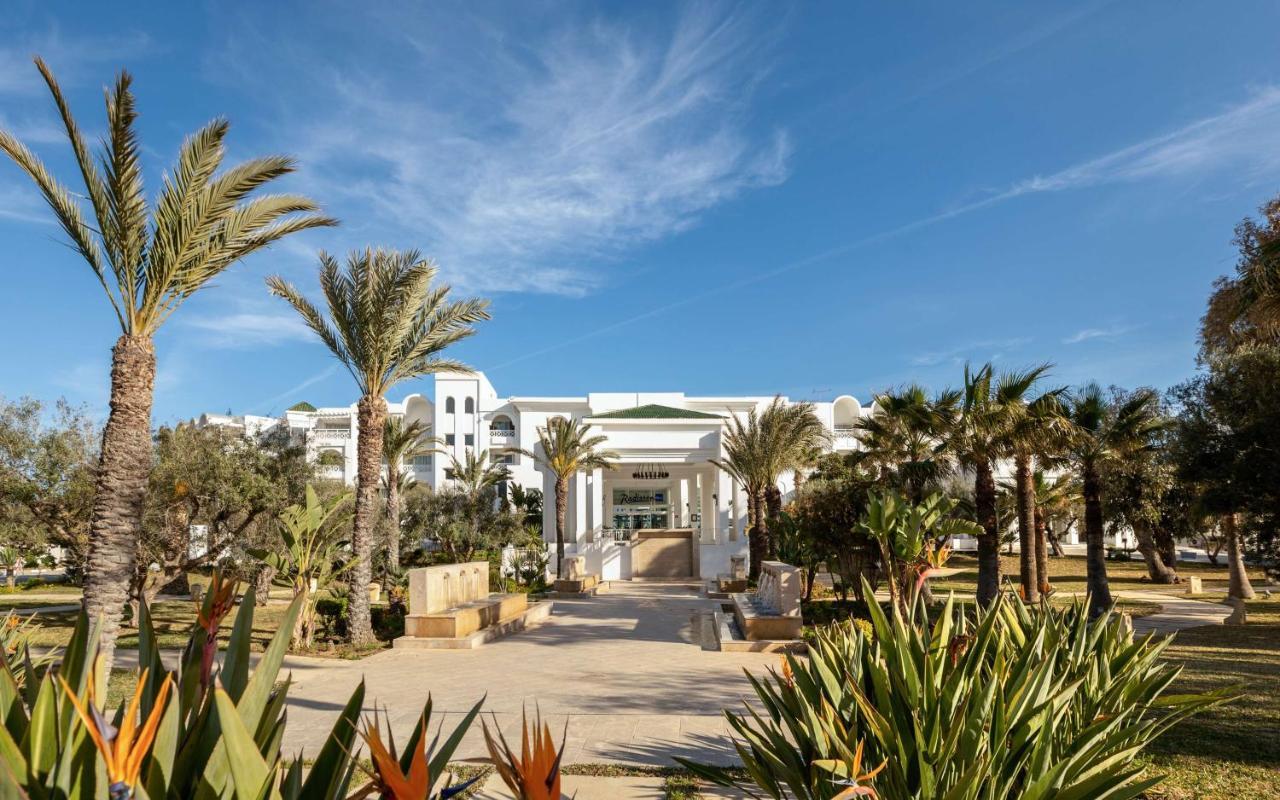 Radisson Blu Resort&Thalasso Hammamet Esterno foto The main entrance of the hotel