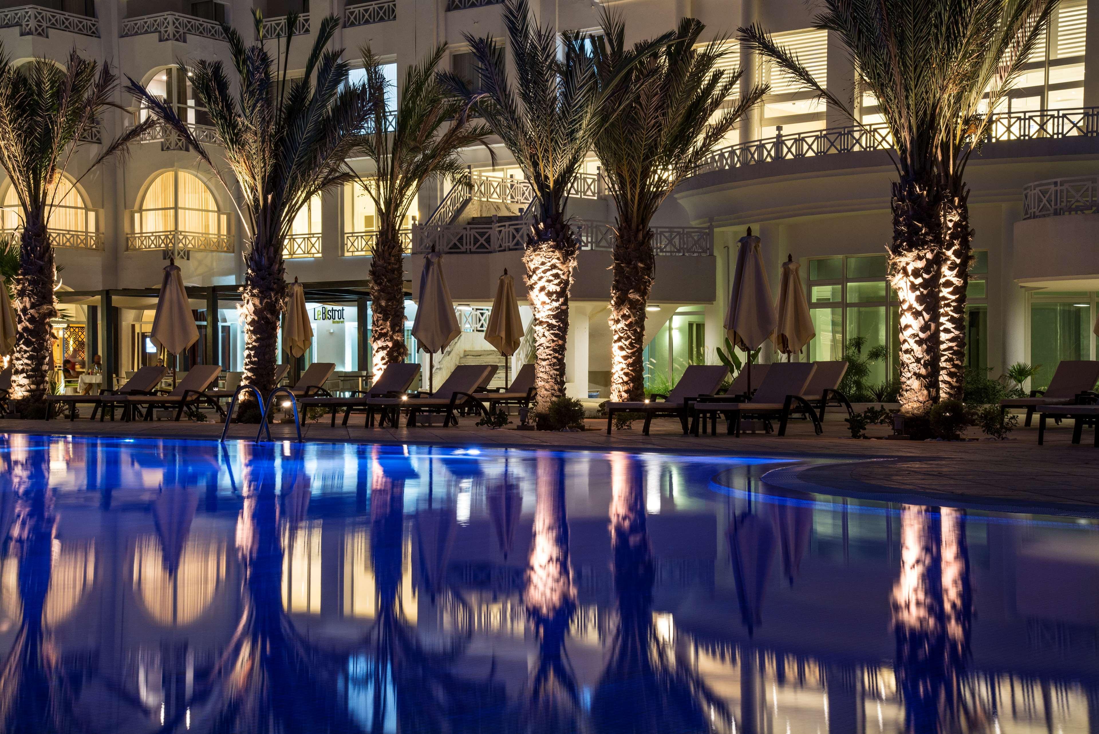 Radisson Blu Resort&Thalasso Hammamet Esterno foto The Royal Mirage Hotel